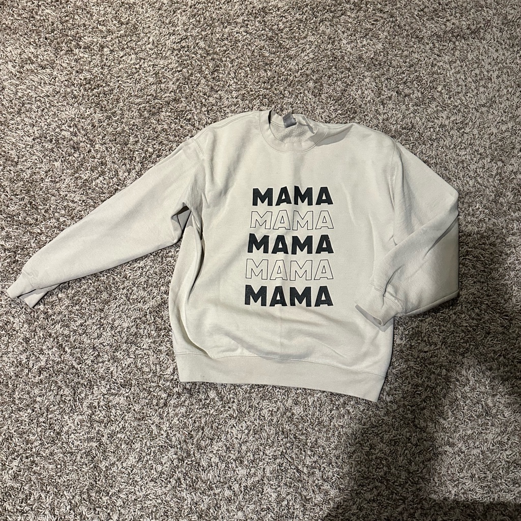 Medium Mama Pull Over